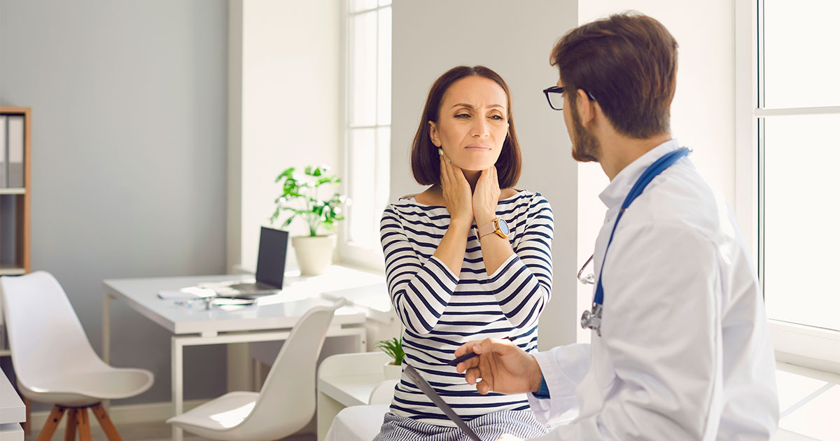 Amígdalas inchadas: o que pode ser e como tratar